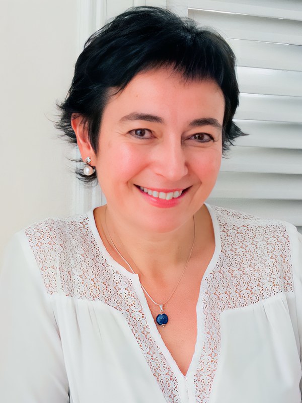 Dr Natalia Caycedo